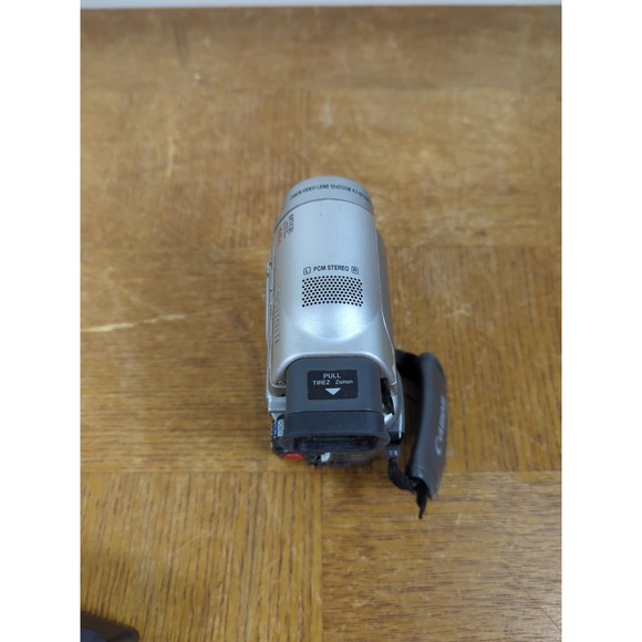Canon NTSC Elura A 48x Zoom Mini DV Digital Video Camcorder w/ Battery & Charger - Picture 6 of 11